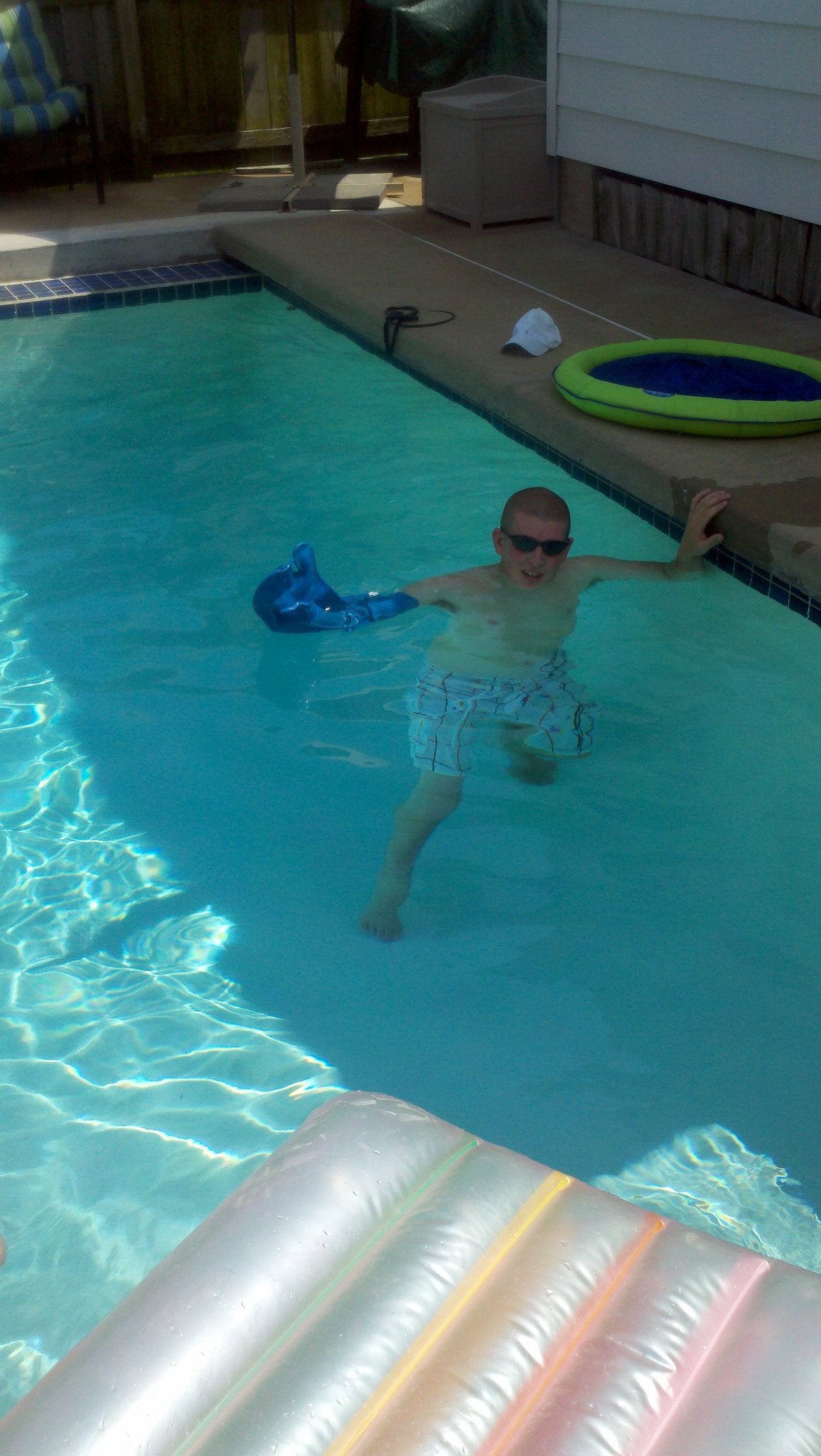 Swimming with a DryPRO waterproof cast cover