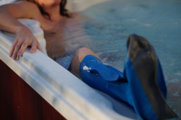 Waterproof cast cover for showering and swimming