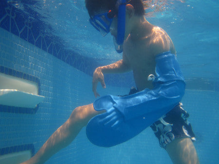 Vacation in Maui with a DryPRO waterproof cast cover for kids